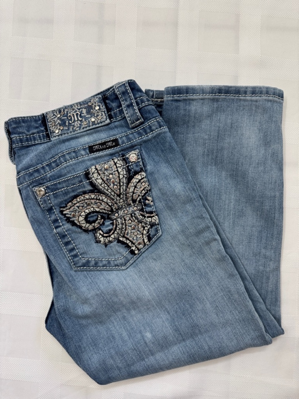 Miss Me Medium Blue Cuffed Capri Jeans with Rhinestone Fleur Pocket